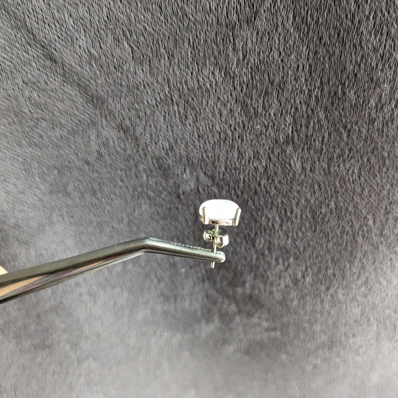 Silver cat necklace and earrings - Picture 5 of 6